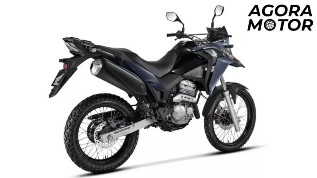 Foto de uma 300 XRE 2017 Tabela FIPE