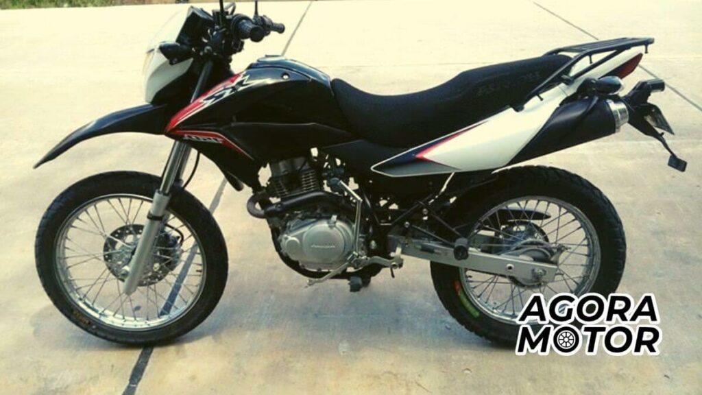 Foto de uma Honda Bros 2009 Tabela FIPE