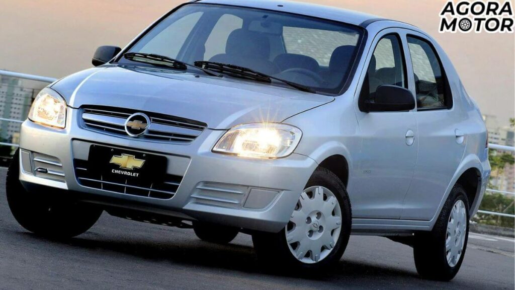 Foto de um Prisma 2009 prata