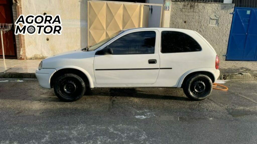 foto de um corsa 1994