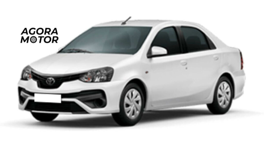 foto de um etios 2015 branco