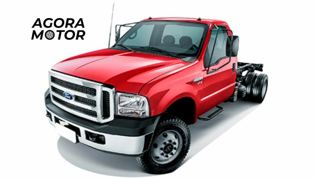 foto de um f4000 2002 vermelho