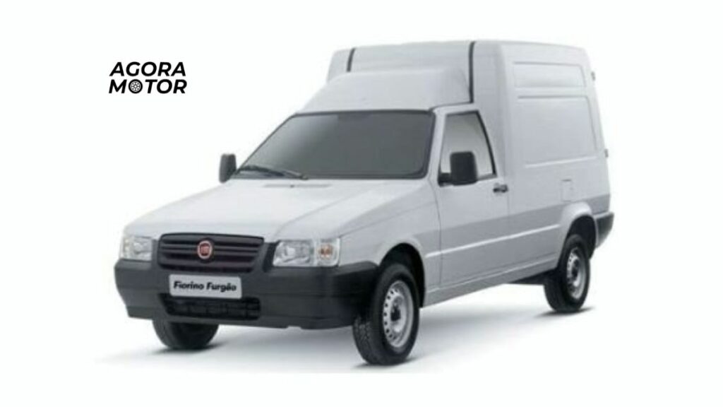 Foto de uma fiorino 2013 branca