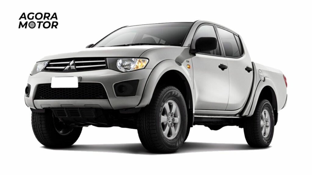 foto de uma l200 2003