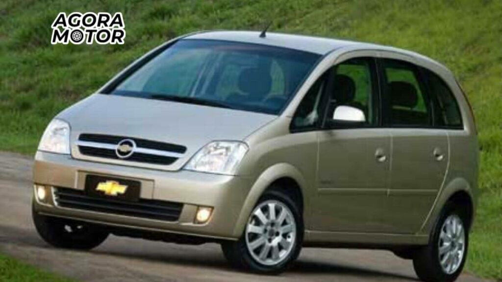 foto de um meriva 2003