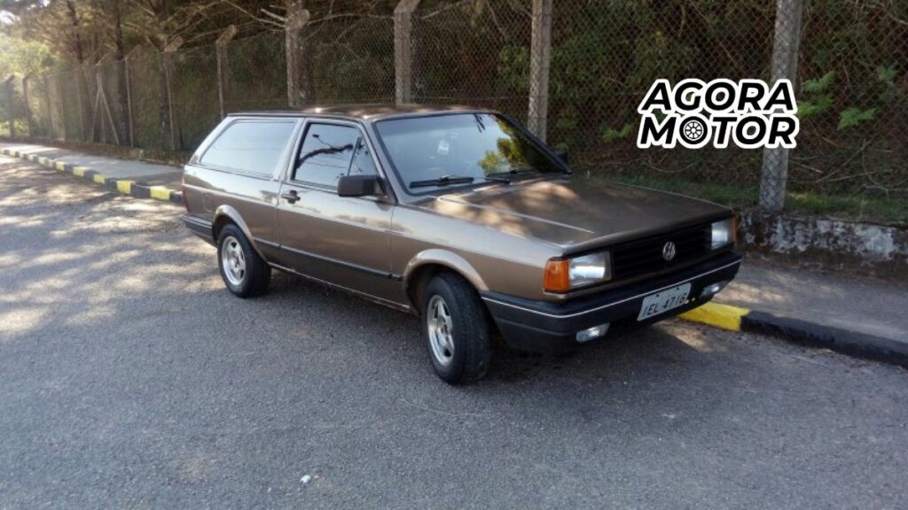 Foto de uma parati 1988