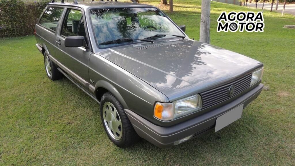 Foto de uma parati 1994