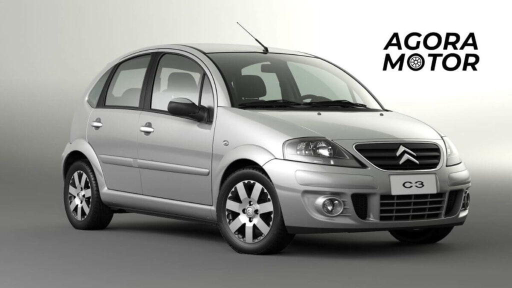 Foto de um C3 2012 cinza