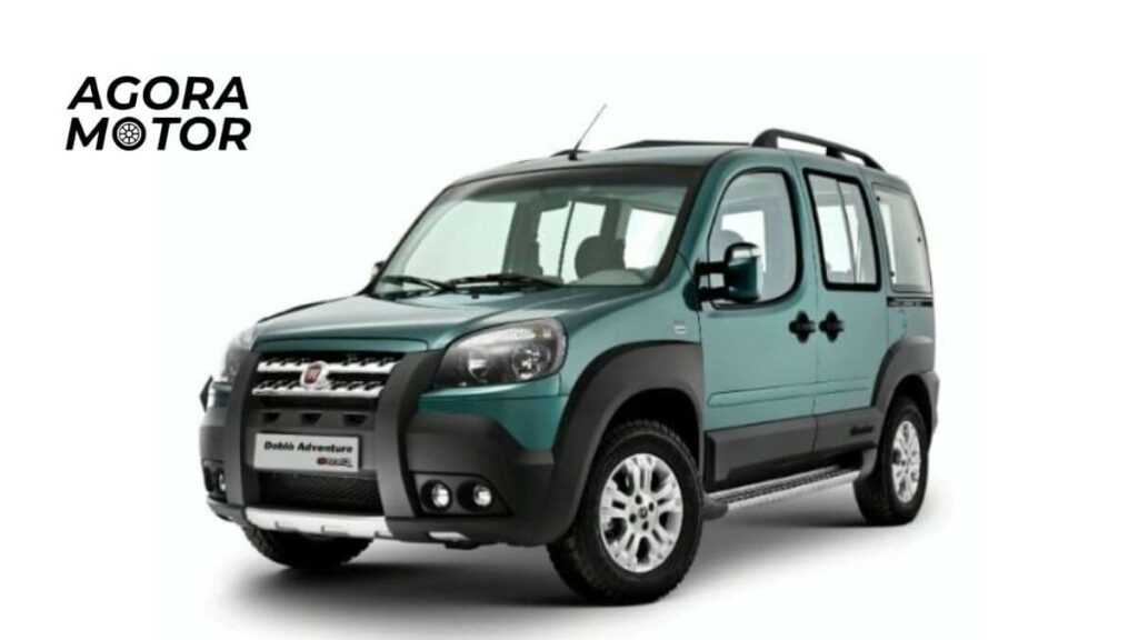 Foto de uma Doblo 2012 verde