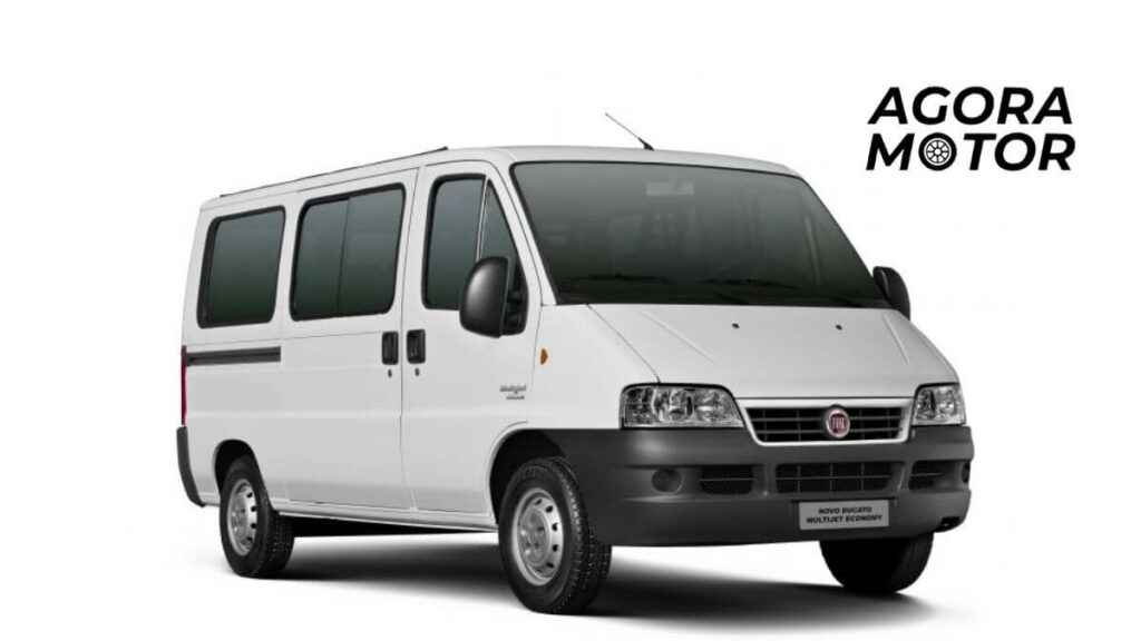 Foto de uma Ducato 2010 branca