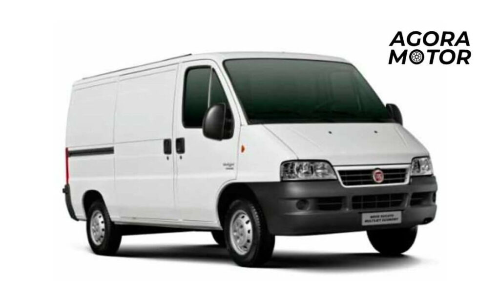 Foto de uma Ducato 2017 branca