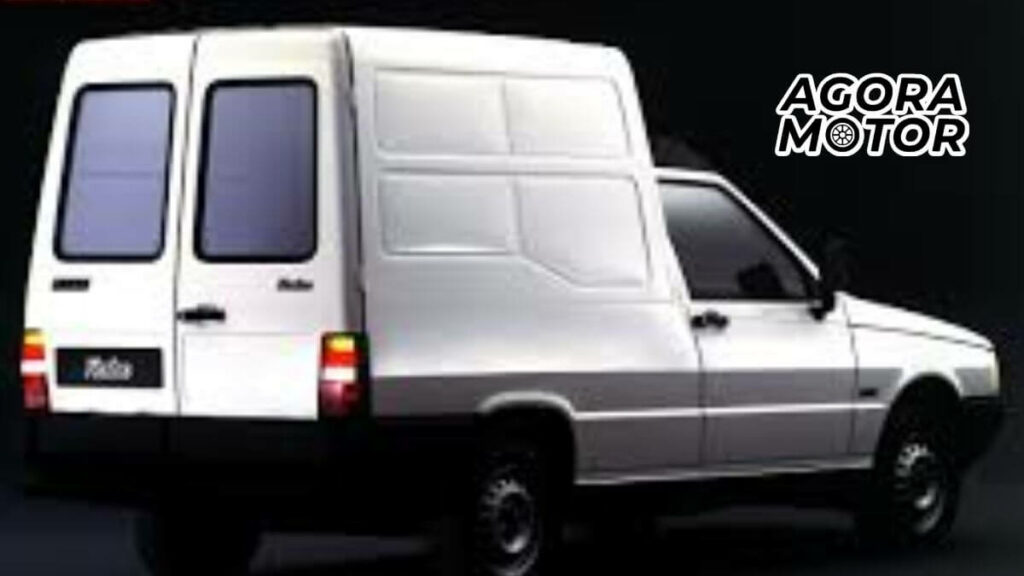 Foto de uma Fiorino 1994 branca