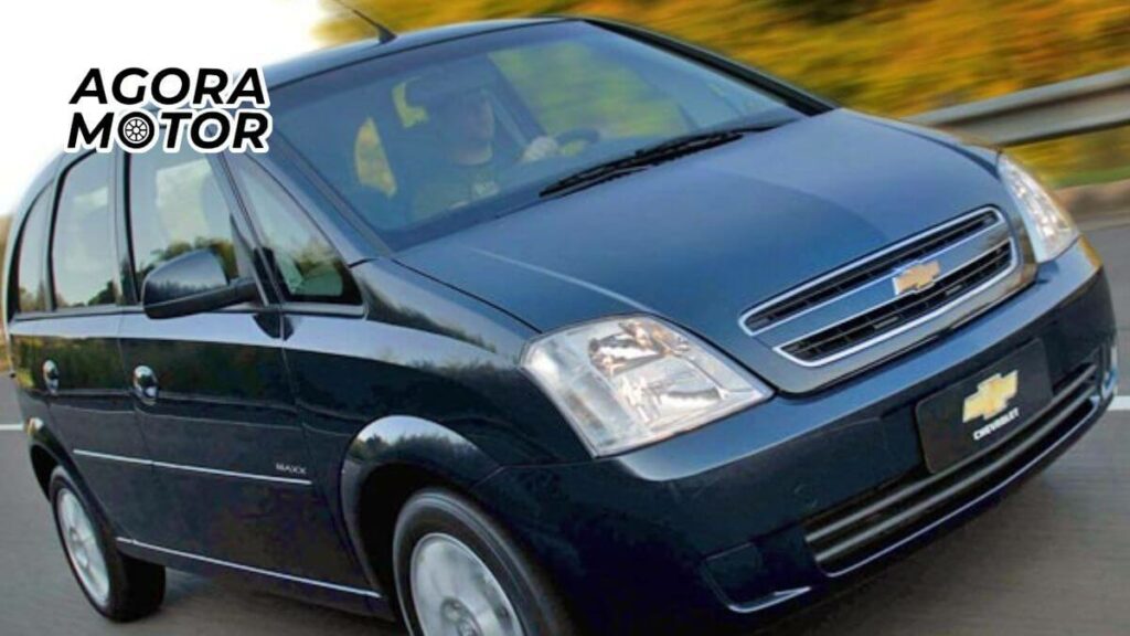 Foto de um Meriva 2004