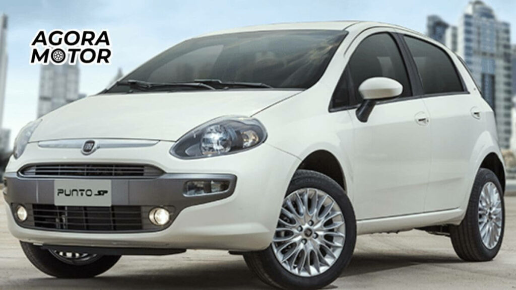 foto de um fiat punto 2014 branco