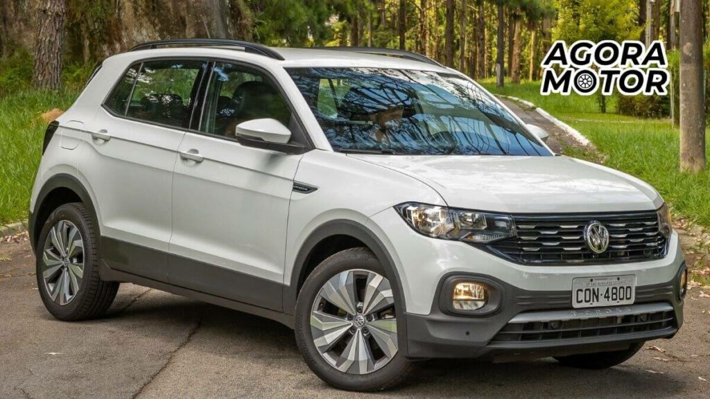 Foto de um T-Cross 2020 branco