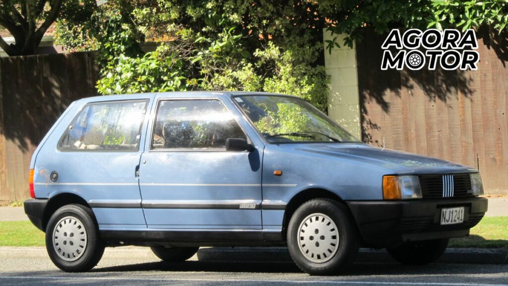 Foto de um Uno 1987 azul