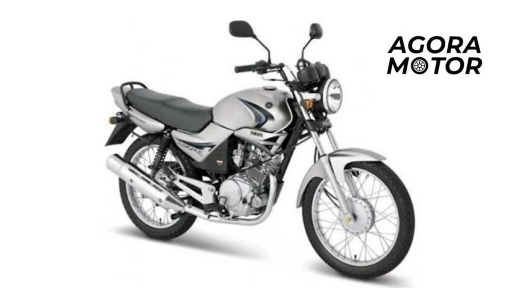 Foto de uma Yamaha YBR 2003 cinza