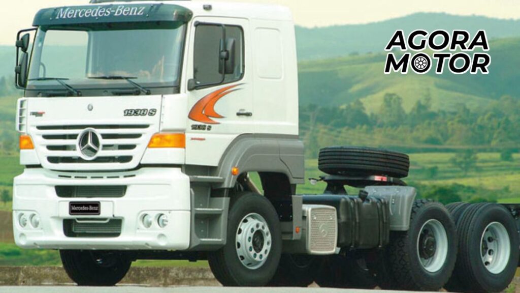 Foto de um Mercedes 1938-S 2006 branco 