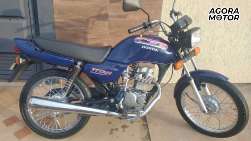 foto de um cg 125 1996
