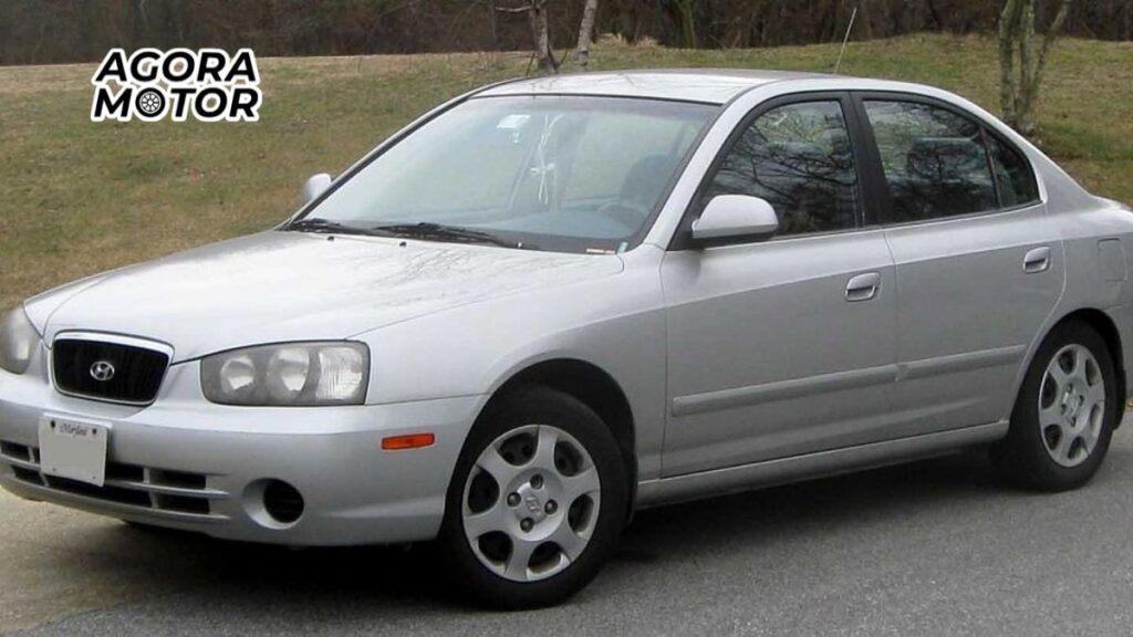 foto de um elantra 2003