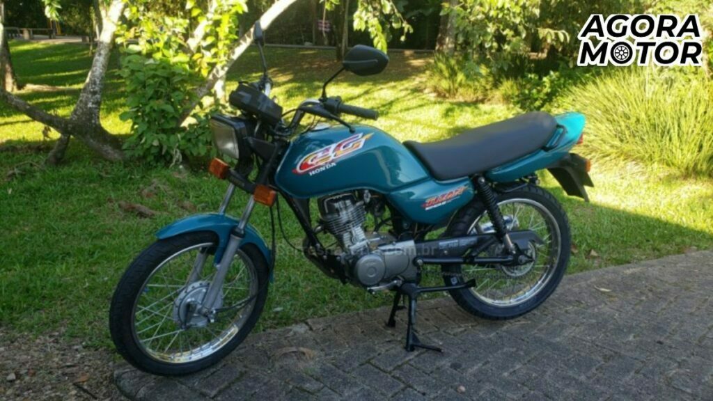foto de uma titan 1996