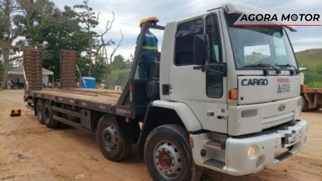 CARGO 4331 2004 Tabela FIPE