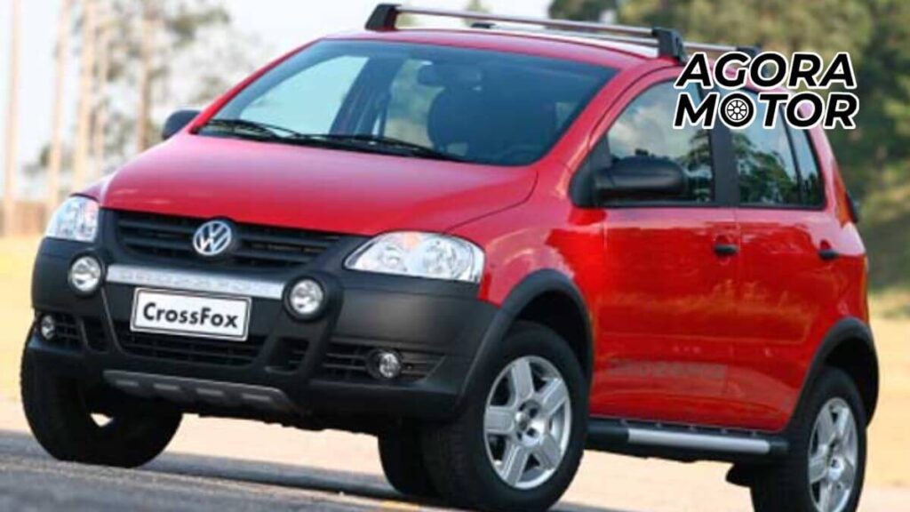 Foto de um Crossfox 2005 vermelho