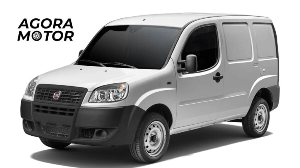 Foto de uma Doblo 2006 branca