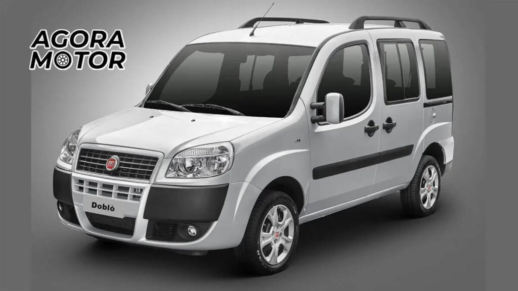 Foto de uma Doblo 2007 branca