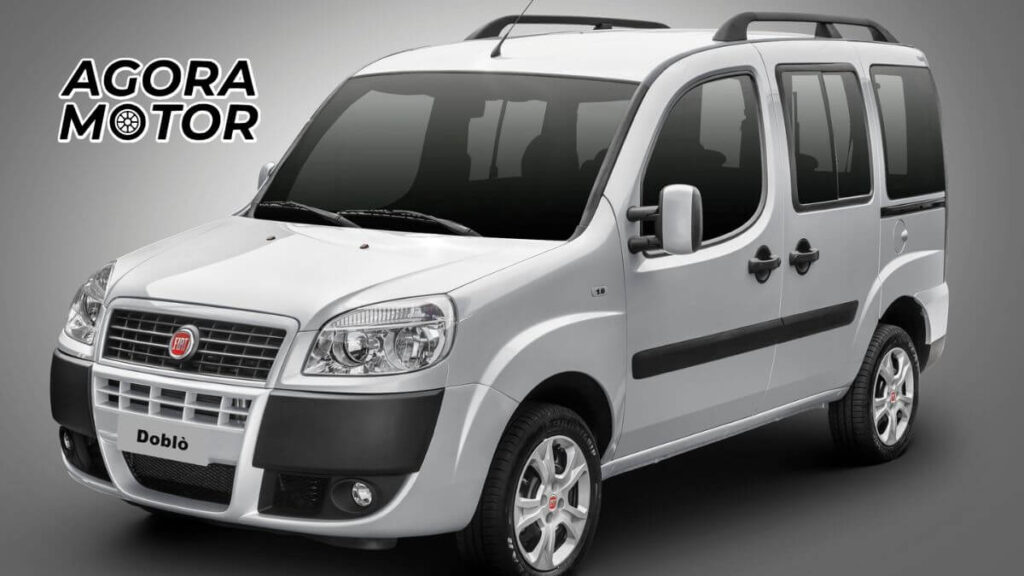Foto de uma Doblo 2020 branca