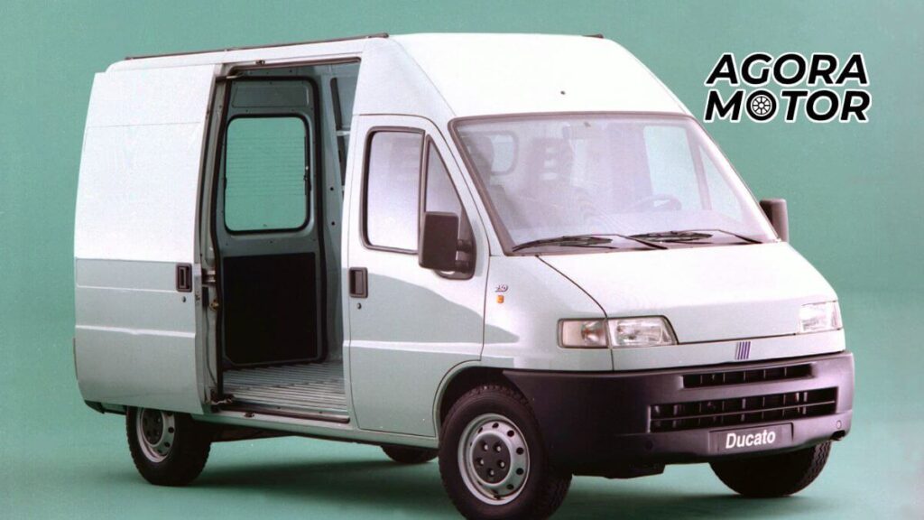 Foto de uma Ducato 1997 branca