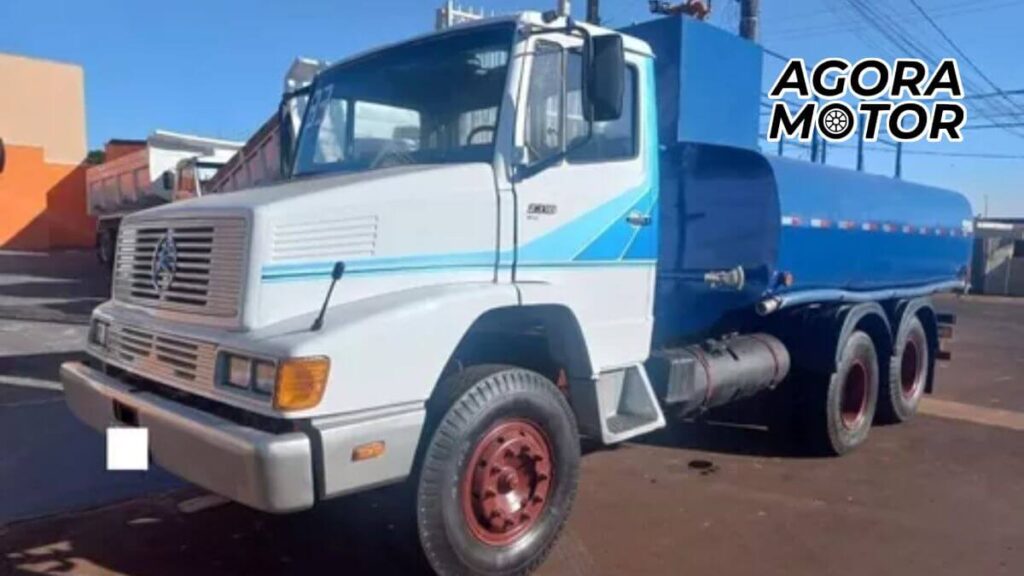 Foto de um L-2318 1991