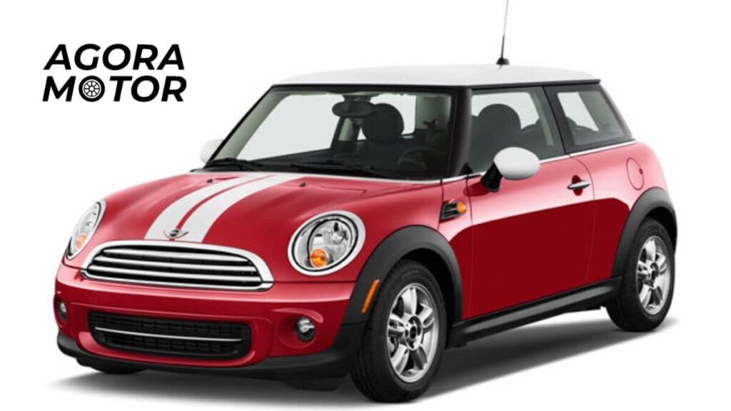 Foto de um Mini Cooper 2012 vermelho