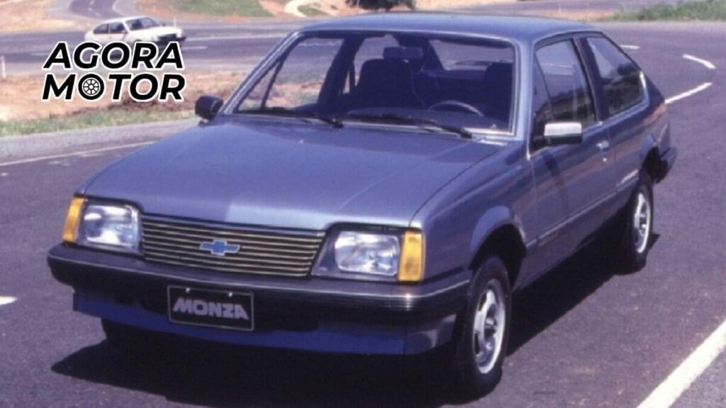 Foto de um Monza 1989