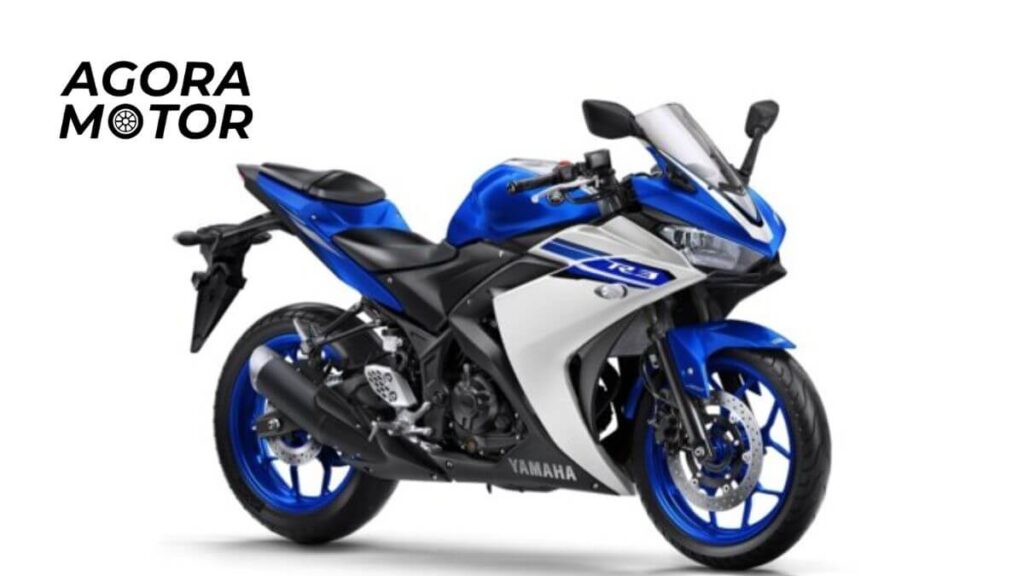 Foto de uma R3 2017 azul e branca