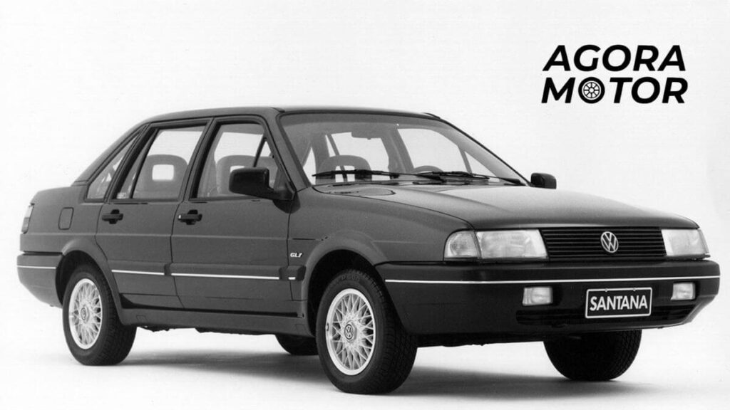 Foto de um Santana 1991 preto