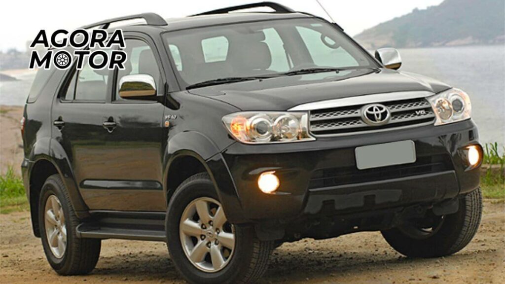 Foto de uma SW4 2008 preta