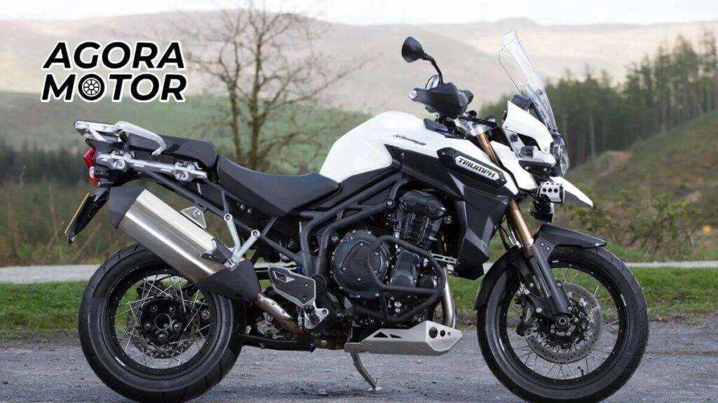 Foto de uma Tiger 1200 2014 branca