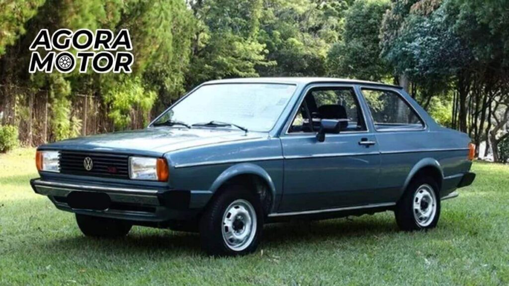 Foto de um Voyage 1985 azul