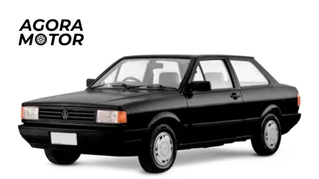 Foto de um Voyage 1990 preto