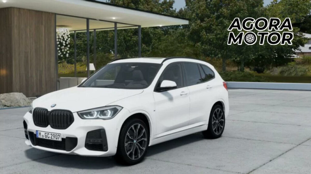 Foto de uma BMW X1 2022 branca