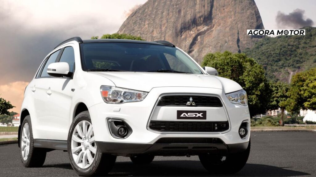 Foto de um ASX 2014 branco