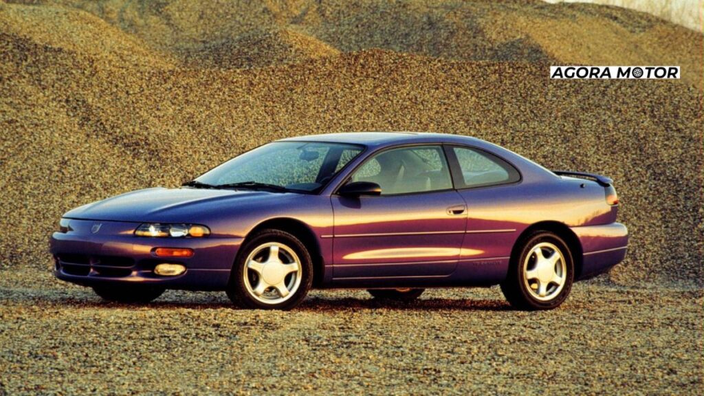 Foto de um Avenger 1995 vermelho