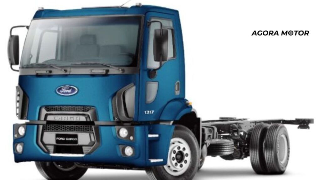 Foto de um Cargo 1317 2011 azul