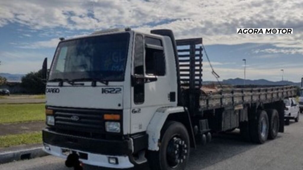 Foto de Cargo 1622 1997