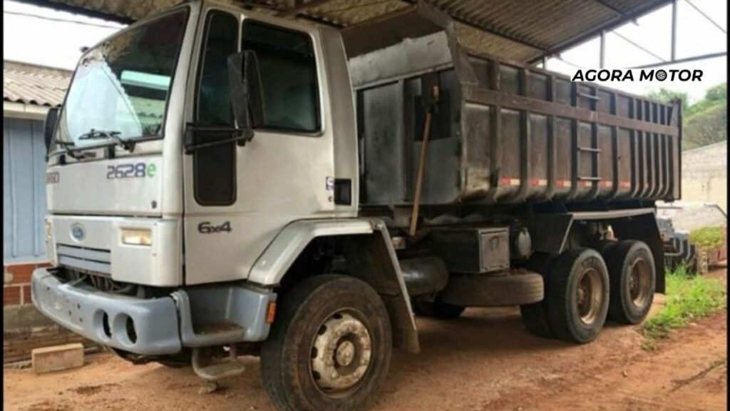 Foto de um Cargo 2628 2011