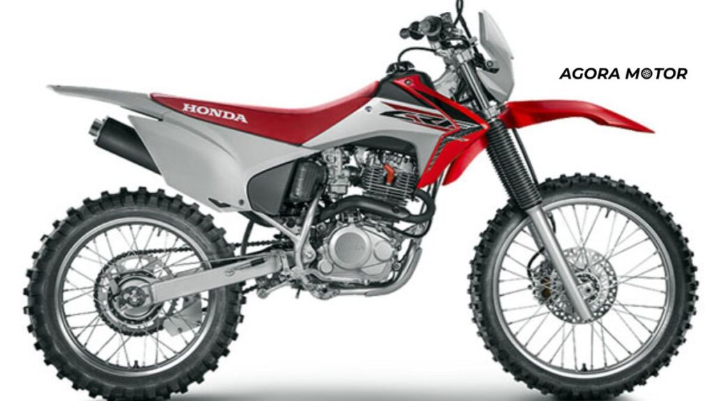 Foto de uma CRF 230 f 2015