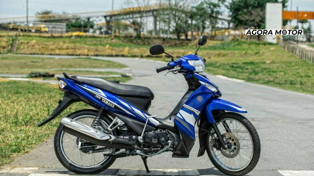 Foto de uma Crypton 2013 azul