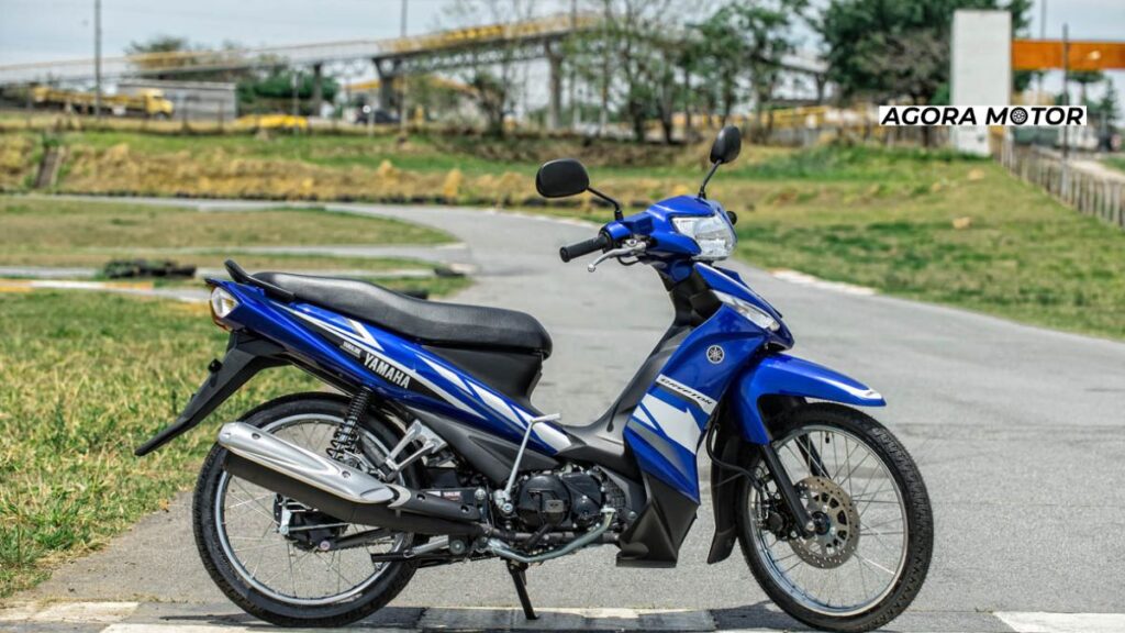 Foto de uma Crypton 2014 azul