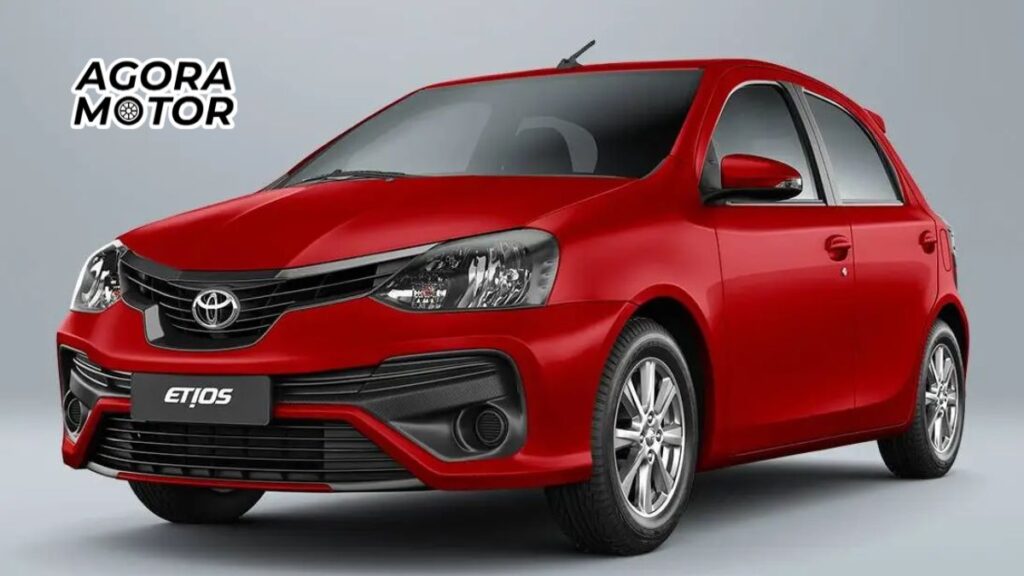 foto de um Etios 2020 vermelho